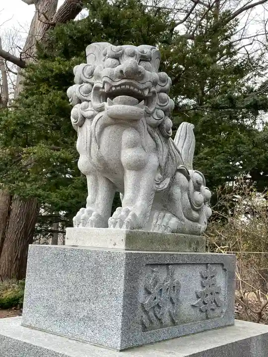 月寒神社の狛犬