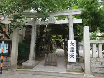 千住本氷川神社の鳥居