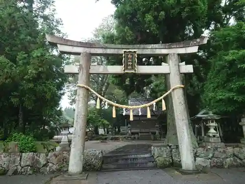 白山神社の鳥居