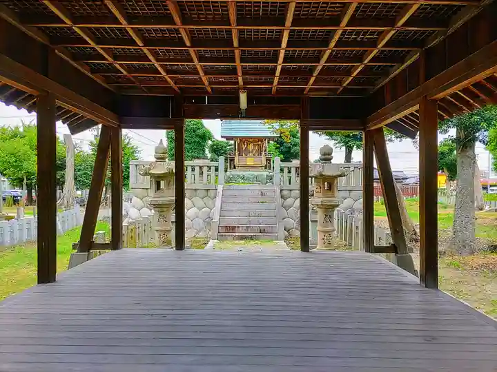 十二所社の本殿・本堂