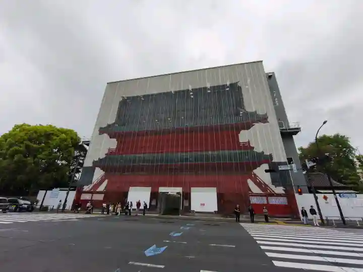 増上寺の{uncategorized: "未分類", other: "その他", undefined: "問題あり", building: "その他建物", grave: "お墓", sacred_gate: "鳥居", guardian: "狛犬", statue: "像", buddha: "仏像", history: "歴史", nature: "自然", garden: "庭園", animal: "動物", pagoda: "塔", temizu: "手水舎", mountain_gate: "山門・神門", sanctuary: "本殿・本堂", subordinate: "末社・摂社", art: "芸術", scenery: "景色", jizo: "地蔵", ema: "絵馬", goshuin: "御朱印", omikuji: "おみくじ", items: "授与品その他", amulet: "お守り", goshuincho: "御朱印帳", eats: "食事", festival: "お祭り", votive_dance: "神楽", shichigosan: "七五三参", wedding: "結婚式", experience: "体験その他", initially: "初詣", around: "周辺", anti_infection: "感染症対策"}