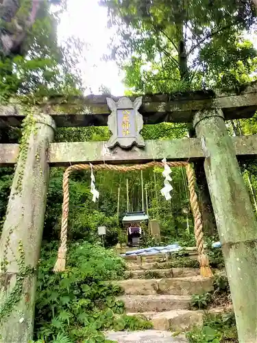 土器山八天神社の鳥居