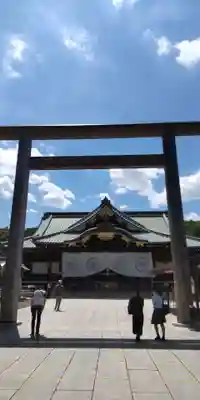 靖國神社の鳥居