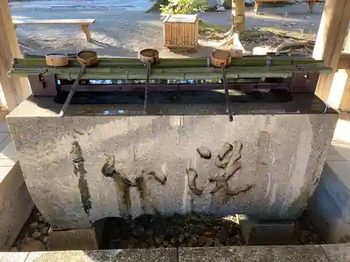 平塚八幡宮の手水舎