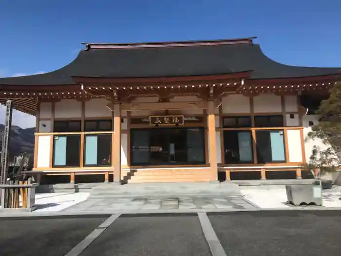大慈寺の本殿