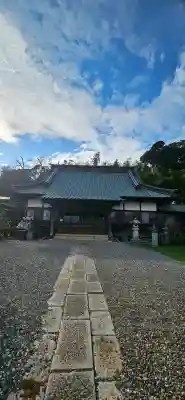 観音寺の{uncategorized: "未分類", other: "その他", undefined: "問題あり", building: "その他建物", grave: "お墓", sacred_gate: "鳥居", guardian: "狛犬", statue: "像", buddha: "仏像", history: "歴史", nature: "自然", garden: "庭園", animal: "動物", pagoda: "塔", temizu: "手水舎", mountain_gate: "山門・神門", sanctuary: "本殿・本堂", subordinate: "末社・摂社", art: "芸術", scenery: "景色", jizo: "地蔵", ema: "絵馬", goshuin: "御朱印", omikuji: "おみくじ", items: "授与品その他", amulet: "お守り", goshuincho: "御朱印帳", eats: "食事", festival: "お祭り", votive_dance: "神楽", shichigosan: "七五三参", wedding: "結婚式", experience: "体験その他", initially: "初詣", around: "周辺", anti_infection: "感染症対策"}