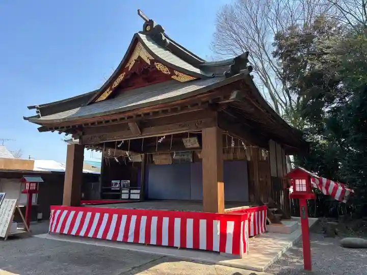 鷲宮神社の{uncategorized: "未分類", other: "その他", undefined: "問題あり", building: "その他建物", grave: "お墓", sacred_gate: "鳥居", guardian: "狛犬", statue: "像", buddha: "仏像", history: "歴史", nature: "自然", garden: "庭園", animal: "動物", pagoda: "塔", temizu: "手水舎", mountain_gate: "山門・神門", sanctuary: "本殿・本堂", subordinate: "末社・摂社", art: "芸術", scenery: "景色", jizo: "地蔵", ema: "絵馬", goshuin: "御朱印", omikuji: "おみくじ", items: "授与品その他", amulet: "お守り", goshuincho: "御朱印帳", eats: "食事", festival: "お祭り", votive_dance: "神楽", shichigosan: "七五三参", wedding: "結婚式", experience: "体験その他", initially: "初詣", around: "周辺", anti_infection: "感染症対策"}