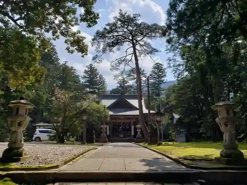 八幡宮の本殿