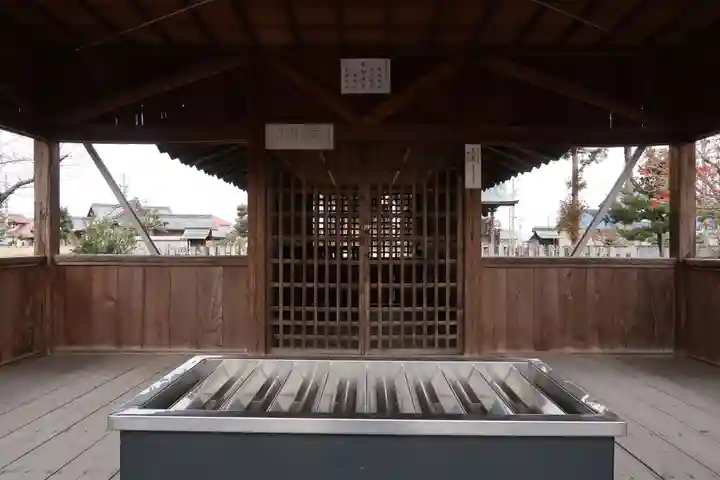 諏訪神社の本殿・本堂