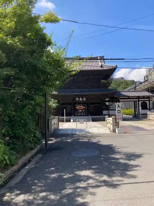 泉岳寺の山門・神門