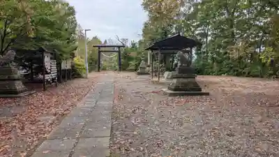 愛國神社の庭園