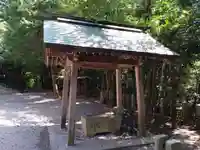 富好新田八幡社の手水舎