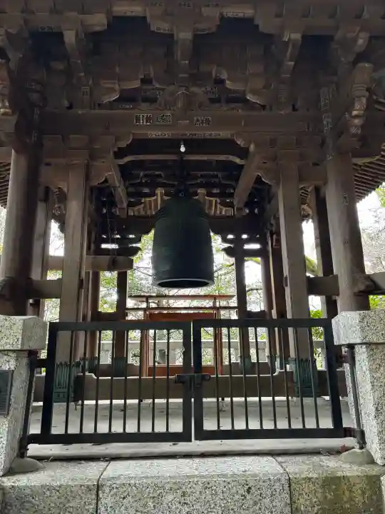 清水寺の{uncategorized: "未分類", other: "その他", undefined: "問題あり", building: "その他建物", grave: "お墓", sacred_gate: "鳥居", guardian: "狛犬", statue: "像", buddha: "仏像", history: "歴史", nature: "自然", garden: "庭園", animal: "動物", pagoda: "塔", temizu: "手水舎", mountain_gate: "山門・神門", sanctuary: "本殿・本堂", subordinate: "末社・摂社", art: "芸術", scenery: "景色", jizo: "地蔵", ema: "絵馬", goshuin: "御朱印", omikuji: "おみくじ", items: "授与品その他", amulet: "お守り", goshuincho: "御朱印帳", eats: "食事", festival: "お祭り", votive_dance: "神楽", shichigosan: "七五三参", wedding: "結婚式", experience: "体験その他", initially: "初詣", around: "周辺", anti_infection: "感染症対策"}