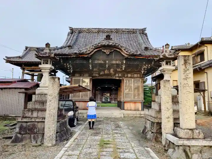 飛島善光寺の山門・神門