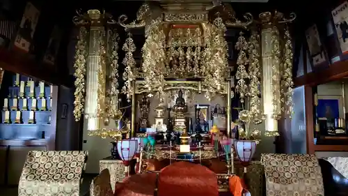 密厳寺の本殿・本堂