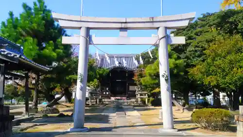 七所社の鳥居