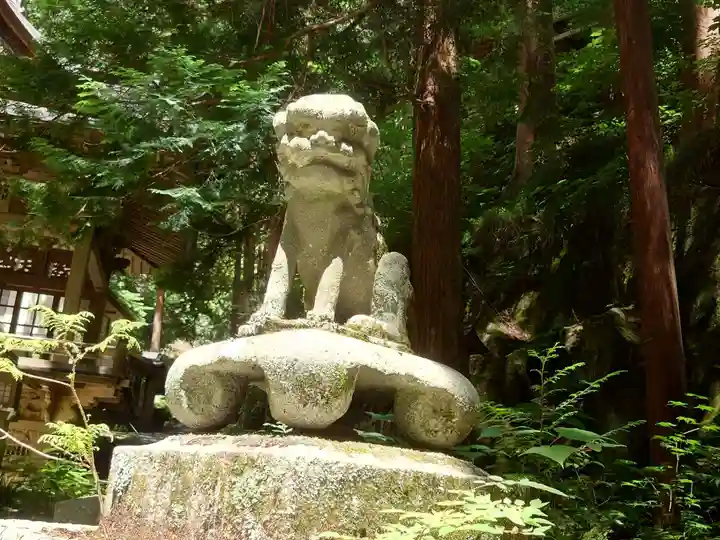 大嶽山那賀都神社(山梨県)