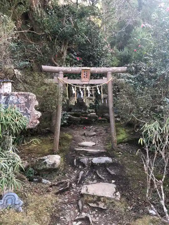 御岩神社の末社・摂社