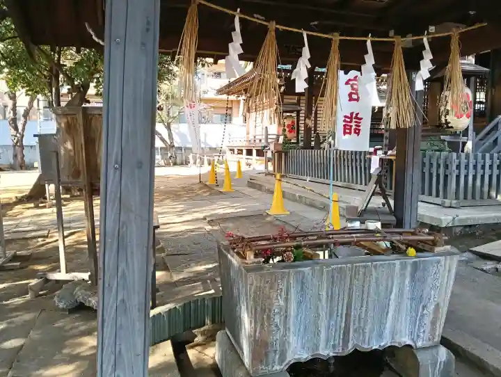 子易神社の{uncategorized: "未分類", other: "その他", undefined: "問題あり", building: "その他建物", grave: "お墓", sacred_gate: "鳥居", guardian: "狛犬", statue: "像", buddha: "仏像", history: "歴史", nature: "自然", garden: "庭園", animal: "動物", pagoda: "塔", temizu: "手水舎", mountain_gate: "山門・神門", sanctuary: "本殿・本堂", subordinate: "末社・摂社", art: "芸術", scenery: "景色", jizo: "地蔵", ema: "絵馬", goshuin: "御朱印", omikuji: "おみくじ", items: "授与品その他", amulet: "お守り", goshuincho: "御朱印帳", eats: "食事", festival: "お祭り", votive_dance: "神楽", shichigosan: "七五三参", wedding: "結婚式", experience: "体験その他", initially: "初詣", around: "周辺", anti_infection: "感染症対策"}