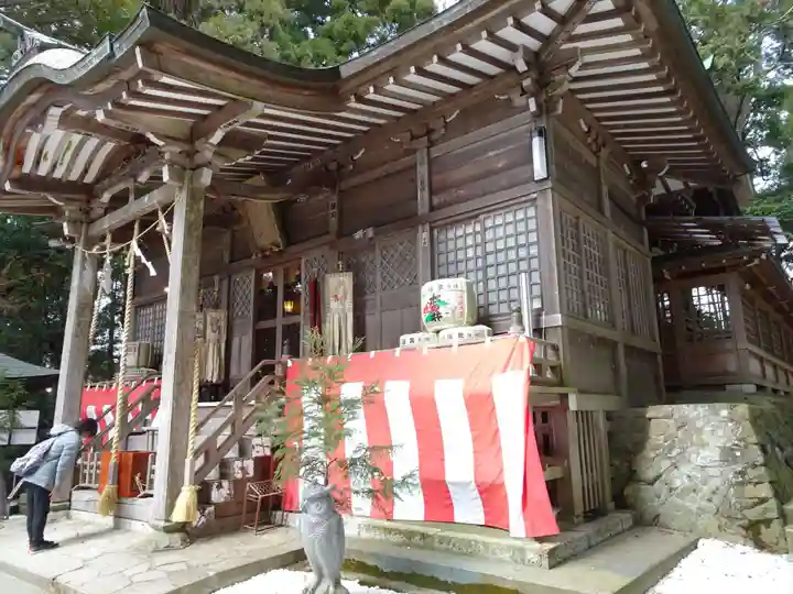 鷲子山上神社の本殿・本堂
