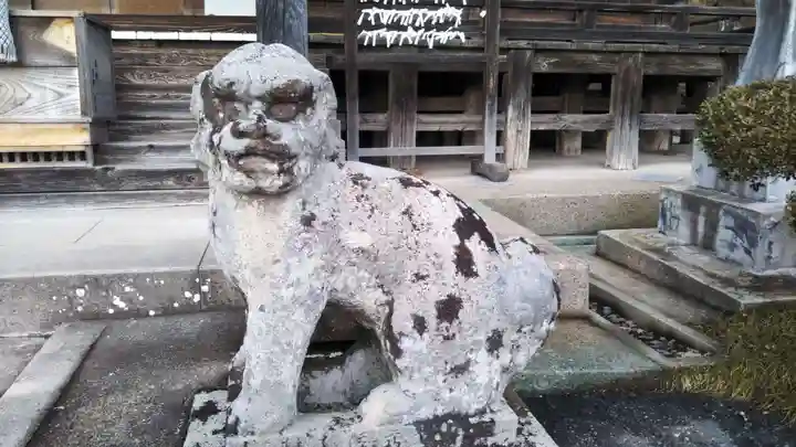 白鳥神社の狛犬