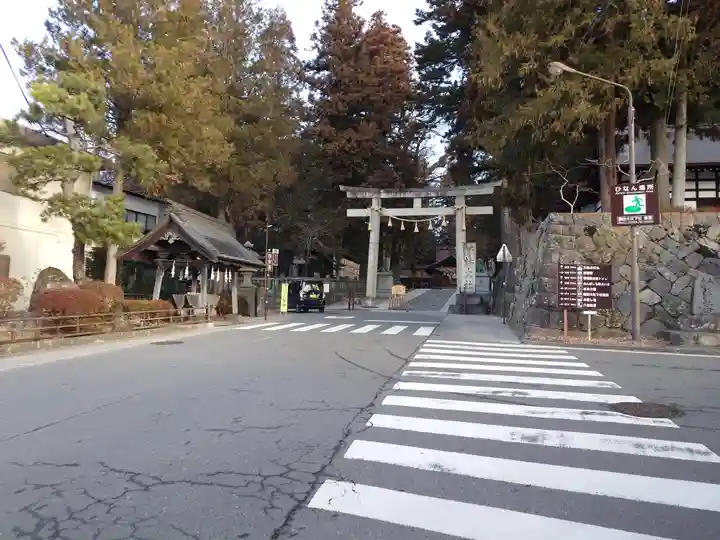 諏訪大社下社春宮(長野県)