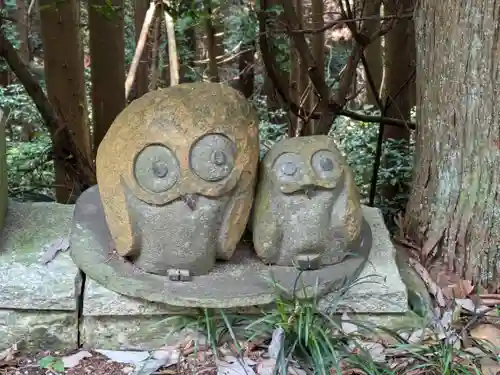 山神社の像