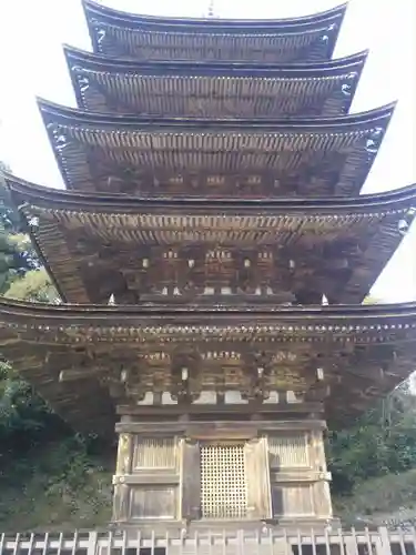 瑠璃光寺の塔