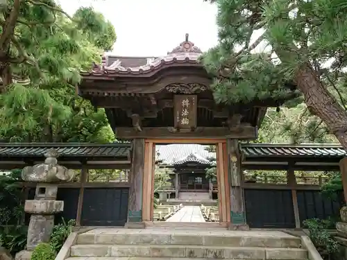 本蓮寺の山門・神門
