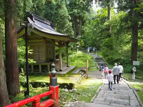 出羽神社(出羽三山神社)～三神合祭殿～のその他建物