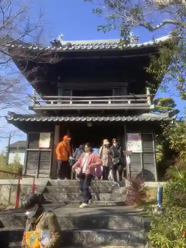 賢聖院の山門