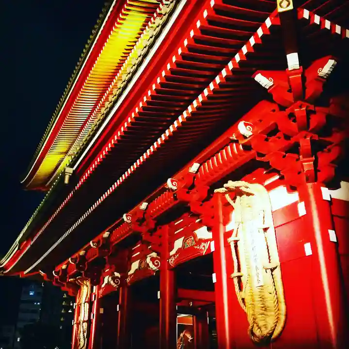浅草寺の山門・神門