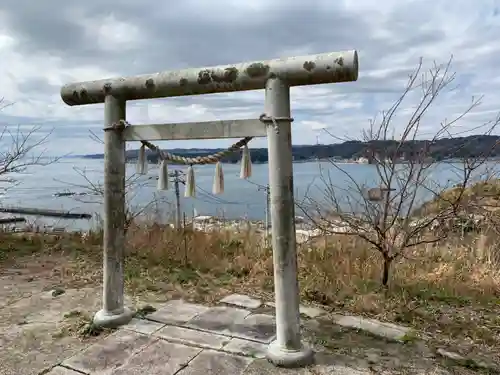 鳴海神社の鳥居