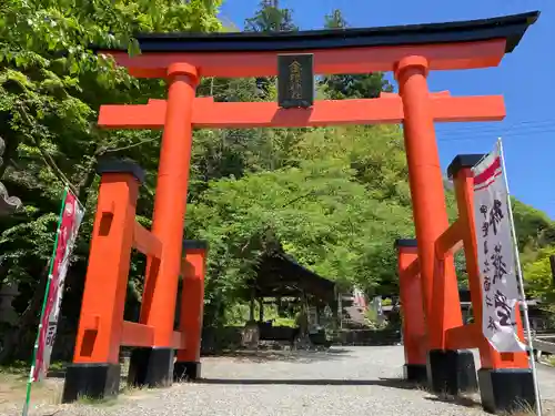 金櫻神社の鳥居