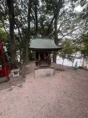 三蔵稲荷神社の{uncategorized: "未分類", other: "その他", undefined: "問題あり", building: "その他建物", grave: "お墓", sacred_gate: "鳥居", guardian: "狛犬", statue: "像", buddha: "仏像", history: "歴史", nature: "自然", garden: "庭園", animal: "動物", pagoda: "塔", temizu: "手水舎", mountain_gate: "山門・神門", sanctuary: "本殿・本堂", subordinate: "末社・摂社", art: "芸術", scenery: "景色", jizo: "地蔵", ema: "絵馬", goshuin: "御朱印", omikuji: "おみくじ", items: "授与品その他", amulet: "お守り", goshuincho: "御朱印帳", eats: "食事", festival: "お祭り", votive_dance: "神楽", shichigosan: "七五三参", wedding: "結婚式", experience: "体験その他", initially: "初詣", around: "周辺", anti_infection: "感染症対策"}