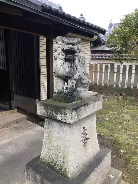 九所御霊天神社の狛犬