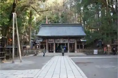 諏訪大社の本殿・本堂