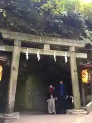 銭洗弁財天宇賀福神社の鳥居