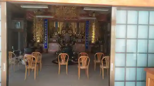 日本山妙法寺別府道場の本殿・本堂