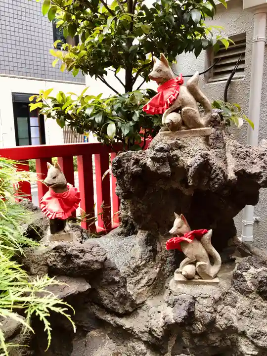 講武稲荷神社の狛犬