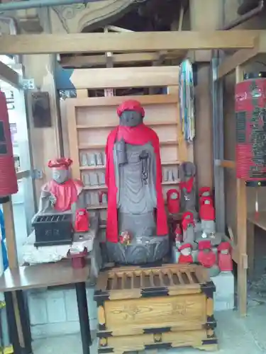 成田山横浜別院延命院の地蔵