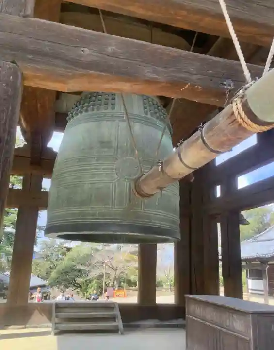 東大寺鐘楼の{uncategorized: "未分類", other: "その他", undefined: "問題あり", building: "その他建物", grave: "お墓", sacred_gate: "鳥居", guardian: "狛犬", statue: "像", buddha: "仏像", history: "歴史", nature: "自然", garden: "庭園", animal: "動物", pagoda: "塔", temizu: "手水舎", mountain_gate: "山門・神門", sanctuary: "本殿・本堂", subordinate: "末社・摂社", art: "芸術", scenery: "景色", jizo: "地蔵", ema: "絵馬", goshuin: "御朱印", omikuji: "おみくじ", items: "授与品その他", amulet: "お守り", goshuincho: "御朱印帳", eats: "食事", festival: "お祭り", votive_dance: "神楽", shichigosan: "七五三参", wedding: "結婚式", experience: "体験その他", initially: "初詣", around: "周辺", anti_infection: "感染症対策"}