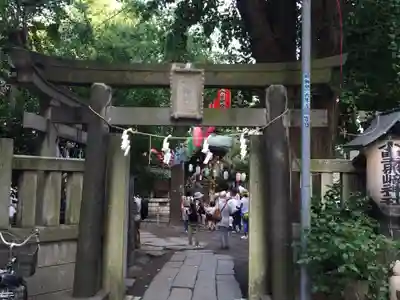 小野照崎神社の鳥居
