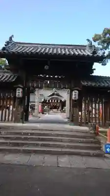 冠纓神社の山門・神門
