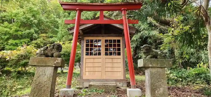 萬松山天寧寺稲荷神社の本殿・本堂