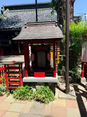 鴻神社の{uncategorized: "未分類", other: "その他", undefined: "問題あり", building: "その他建物", grave: "お墓", sacred_gate: "鳥居", guardian: "狛犬", statue: "像", buddha: "仏像", history: "歴史", nature: "自然", garden: "庭園", animal: "動物", pagoda: "塔", temizu: "手水舎", mountain_gate: "山門・神門", sanctuary: "本殿・本堂", subordinate: "末社・摂社", art: "芸術", scenery: "景色", jizo: "地蔵", ema: "絵馬", goshuin: "御朱印", omikuji: "おみくじ", items: "授与品その他", amulet: "お守り", goshuincho: "御朱印帳", eats: "食事", festival: "お祭り", votive_dance: "神楽", shichigosan: "七五三参", wedding: "結婚式", experience: "体験その他", initially: "初詣", around: "周辺", anti_infection: "感染症対策"}