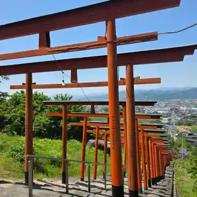 浮羽稲荷神社の{uncategorized: "未分類", other: "その他", undefined: "問題あり", building: "その他建物", grave: "お墓", sacred_gate: "鳥居", guardian: "狛犬", statue: "像", buddha: "仏像", history: "歴史", nature: "自然", garden: "庭園", animal: "動物", pagoda: "塔", temizu: "手水舎", mountain_gate: "山門・神門", sanctuary: "本殿・本堂", subordinate: "末社・摂社", art: "芸術", scenery: "景色", jizo: "地蔵", ema: "絵馬", goshuin: "御朱印", omikuji: "おみくじ", items: "授与品その他", amulet: "お守り", goshuincho: "御朱印帳", eats: "食事", festival: "お祭り", votive_dance: "神楽", shichigosan: "七五三参", wedding: "結婚式", experience: "体験その他", initially: "初詣", around: "周辺", anti_infection: "感染症対策"}