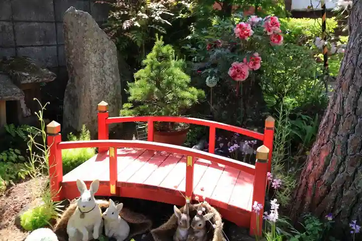 御嶽山神社の庭園