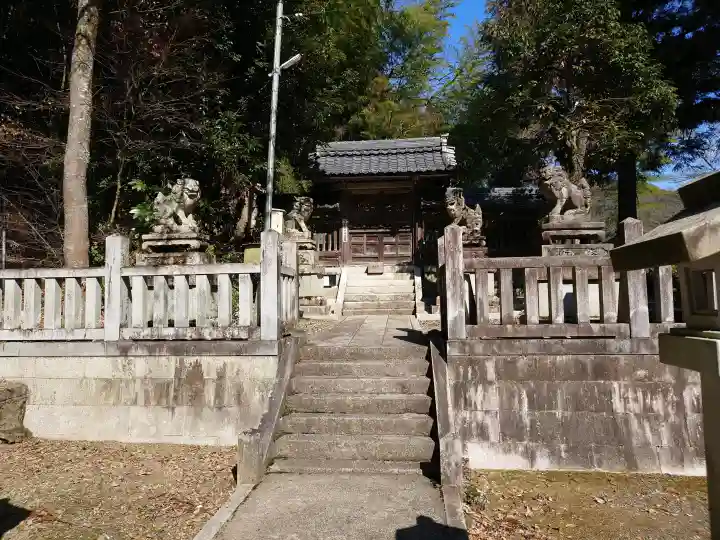 直孝神社の{uncategorized: "未分類", other: "その他", undefined: "問題あり", building: "その他建物", grave: "お墓", sacred_gate: "鳥居", guardian: "狛犬", statue: "像", buddha: "仏像", history: "歴史", nature: "自然", garden: "庭園", animal: "動物", pagoda: "塔", temizu: "手水舎", mountain_gate: "山門・神門", sanctuary: "本殿・本堂", subordinate: "末社・摂社", art: "芸術", scenery: "景色", jizo: "地蔵", ema: "絵馬", goshuin: "御朱印", omikuji: "おみくじ", items: "授与品その他", amulet: "お守り", goshuincho: "御朱印帳", eats: "食事", festival: "お祭り", votive_dance: "神楽", shichigosan: "七五三参", wedding: "結婚式", experience: "体験その他", initially: "初詣", around: "周辺", anti_infection: "感染症対策"}