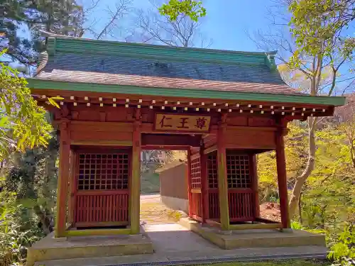 笠森寺の山門